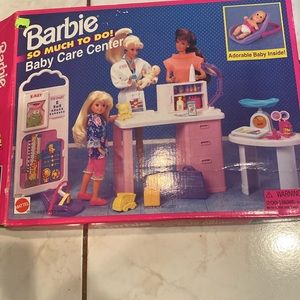 Vintage 1995 Barbie So Much to Do, Baby Care Center